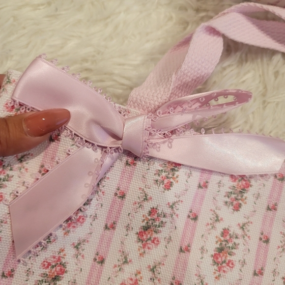 NEW LOVESHACKFANCY X SUPERGA Floral TOTE with ribbon bow. - Picture 4 of 5